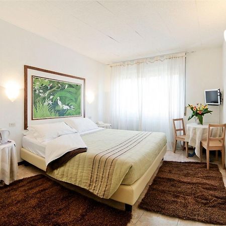Antico Albergo Madonna 레냐노 외부 사진