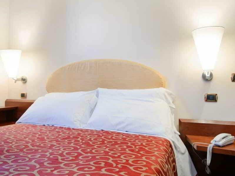 Antico Albergo Madonna 레냐노 외부 사진