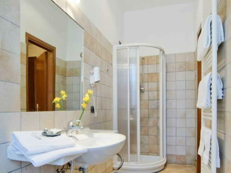 Antico Albergo Madonna 레냐노 외부 사진